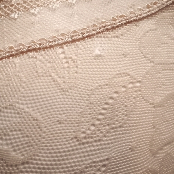 Cacique Nude Lace Covered Balconet Bra- 46DD - Picture 9 of 13